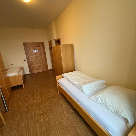 וילסהופן אן דר דונאו Gaestehaus Schweiklberg מראה חיצוני תמונה